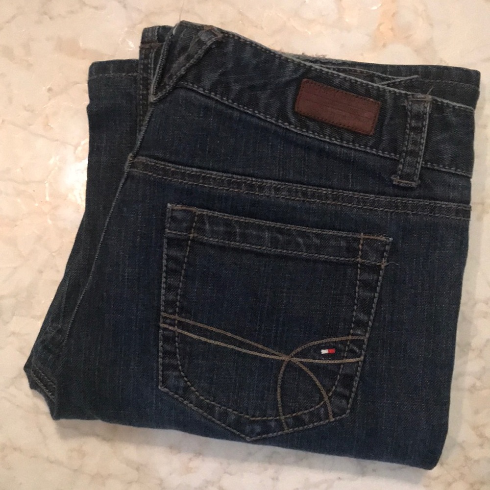 EUC  Tommy Hilfiger jeans bootcut 9.5” rise